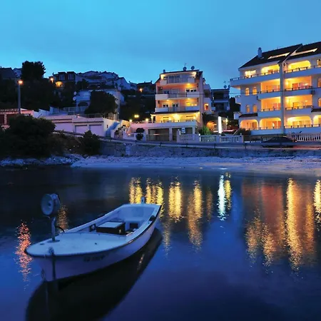 Lovely In Okrug Gornji Apartman *