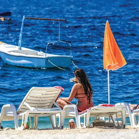 Lovely In Okrug Gornji *